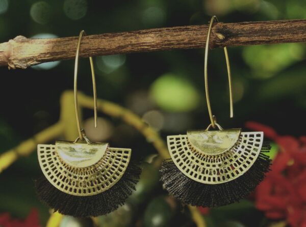 Boucle d'oreille Gold Filled Collection Isis Fils Noir